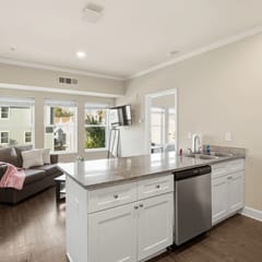 Contemporary Hideout - 7min to Clemson University