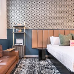 Elegant & Timeless Stay - Walk Score 72